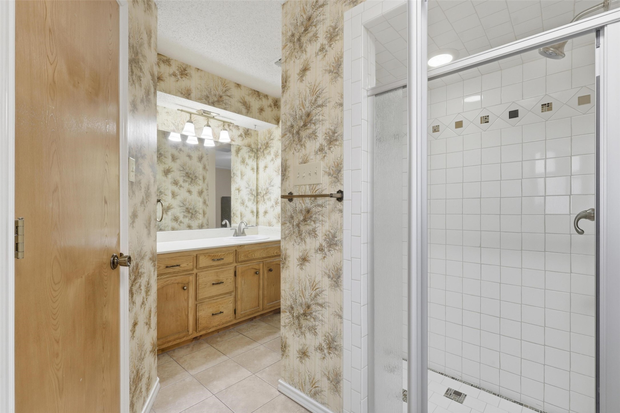 105 Alsbury Boulevard Burleson TX 76028