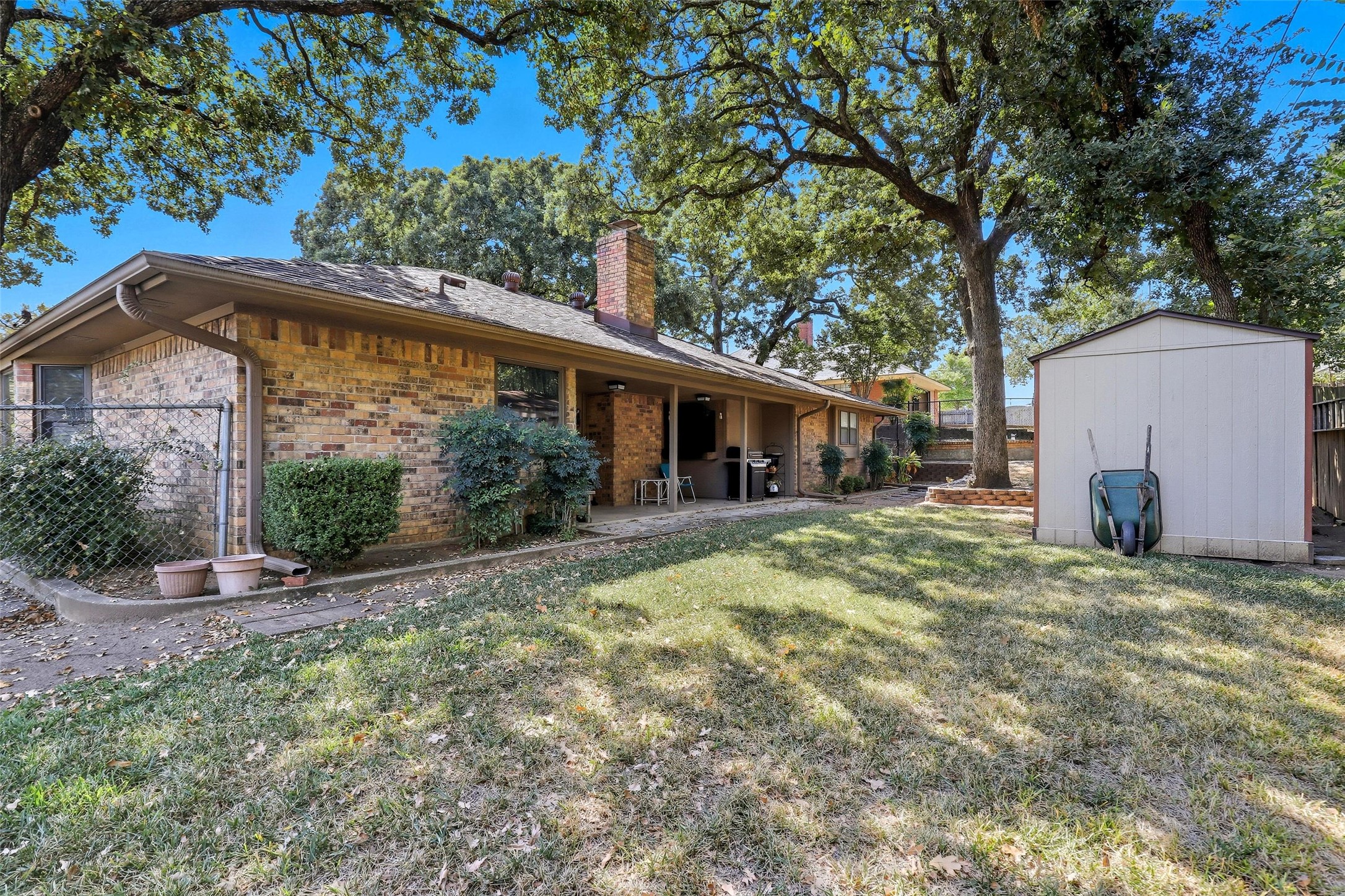 105 Alsbury Boulevard Burleson TX 76028