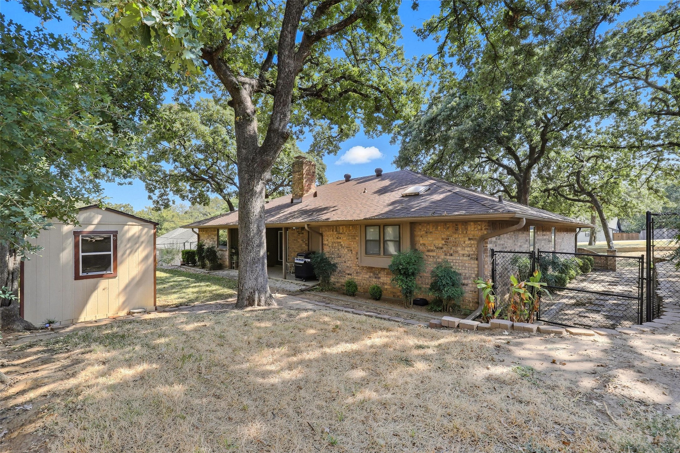105 Alsbury Boulevard Burleson TX 76028