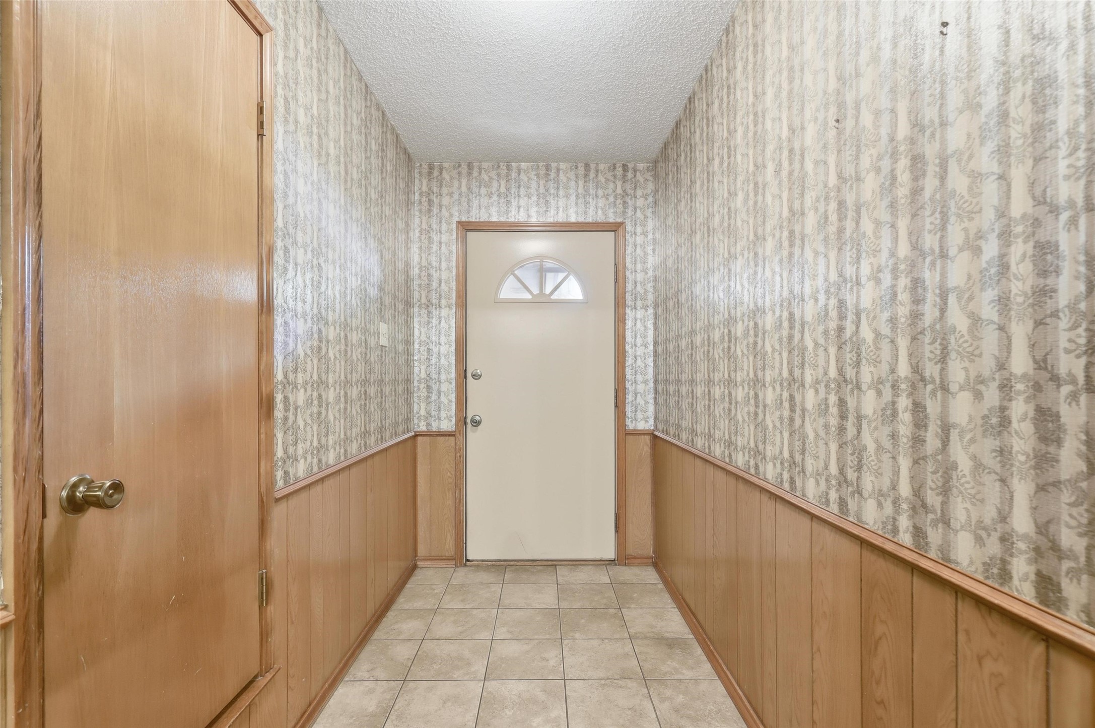 105 Alsbury Boulevard Burleson TX 76028