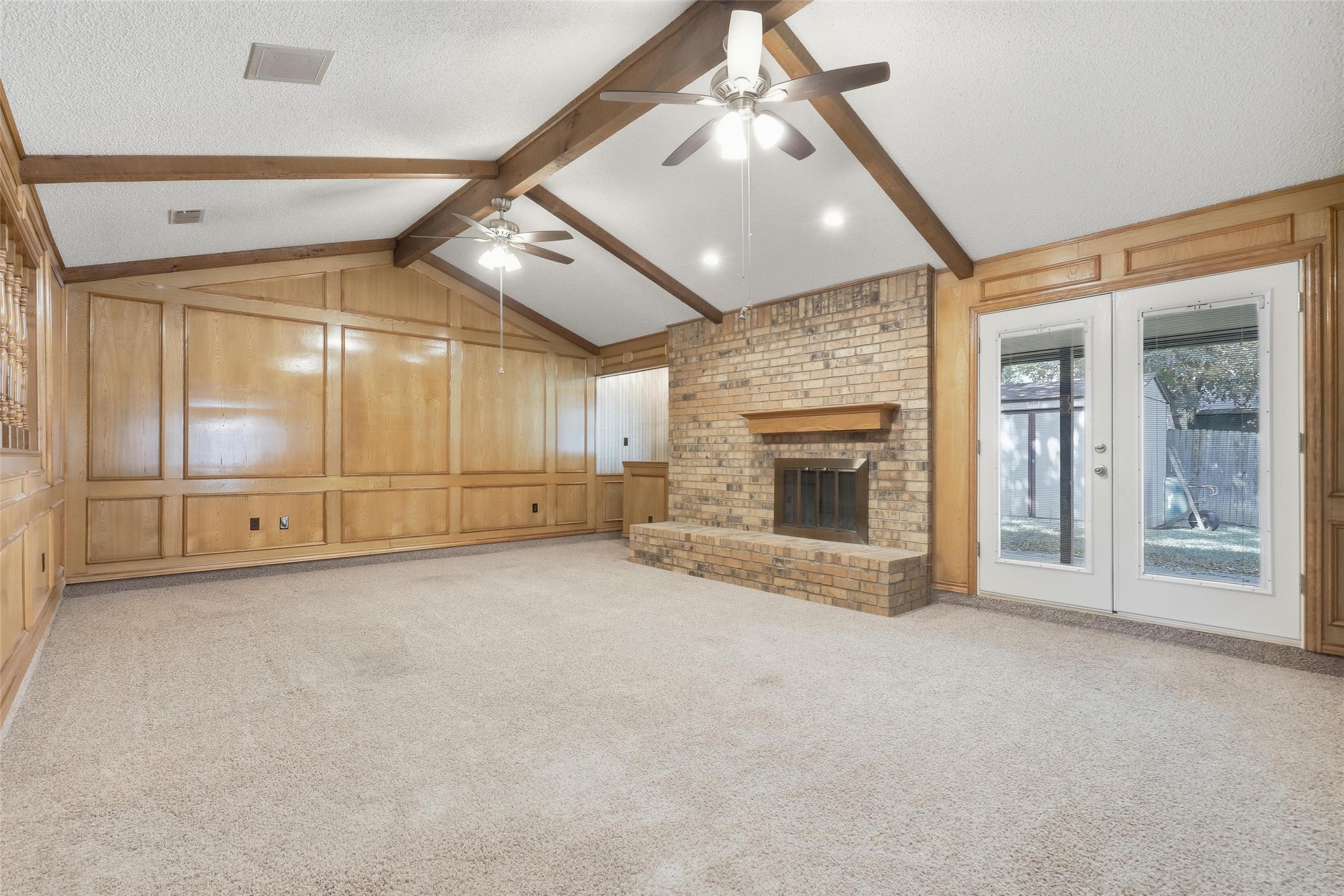 105 Alsbury Boulevard Burleson TX 76028