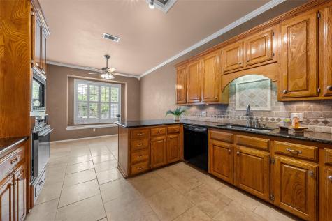 9406 Wildflower Drive Woodway TX 76712