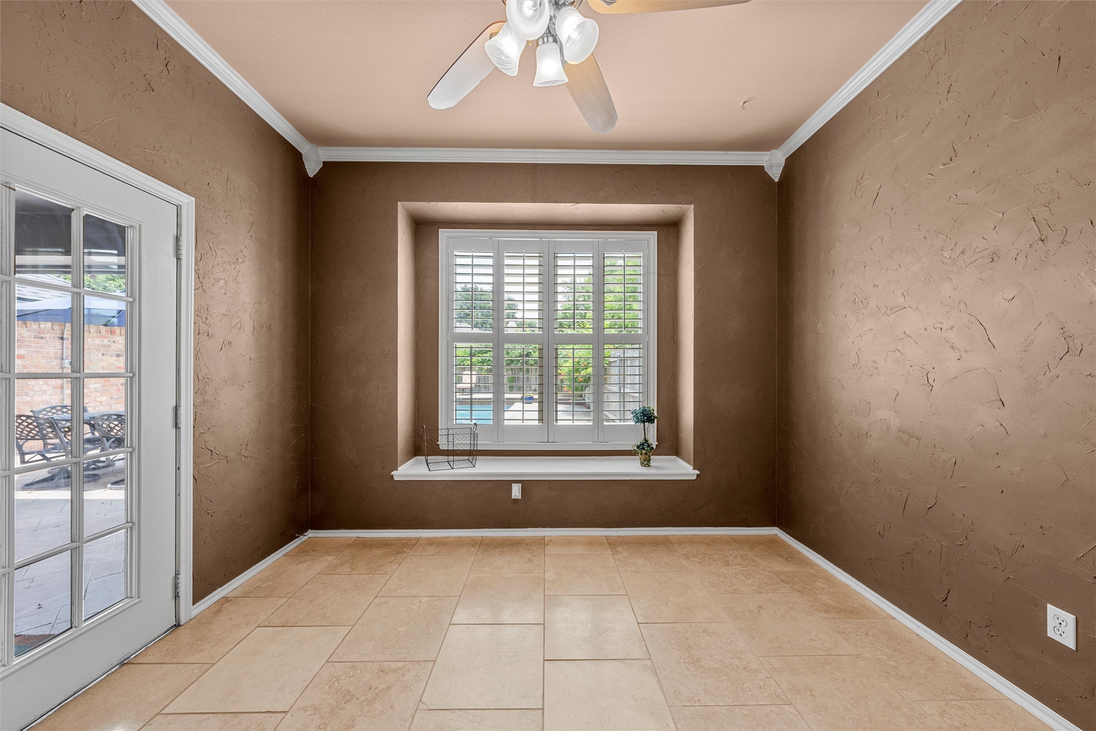 9406 Wildflower Drive Woodway TX 76712