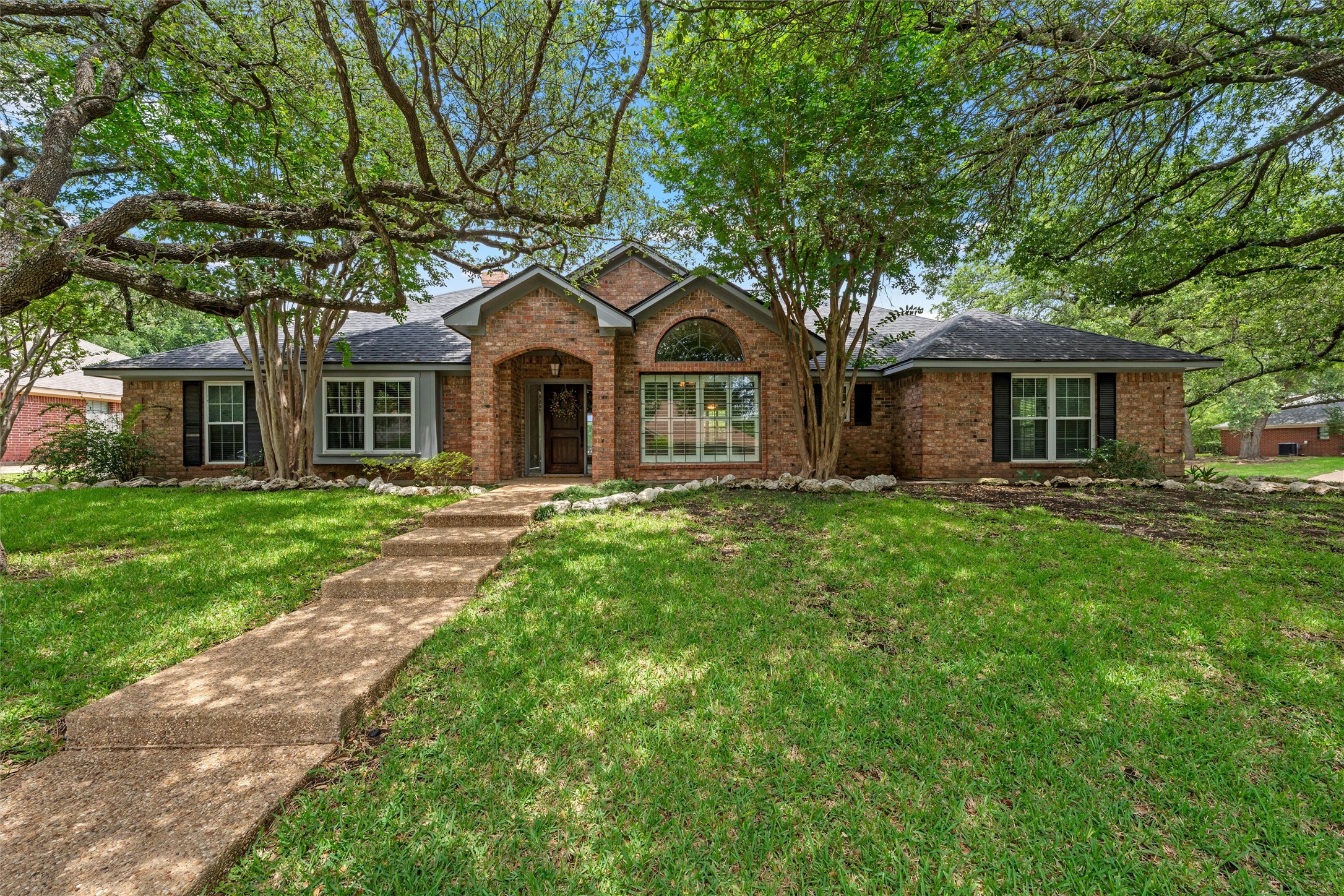 9406 Wildflower Drive Woodway TX 76712