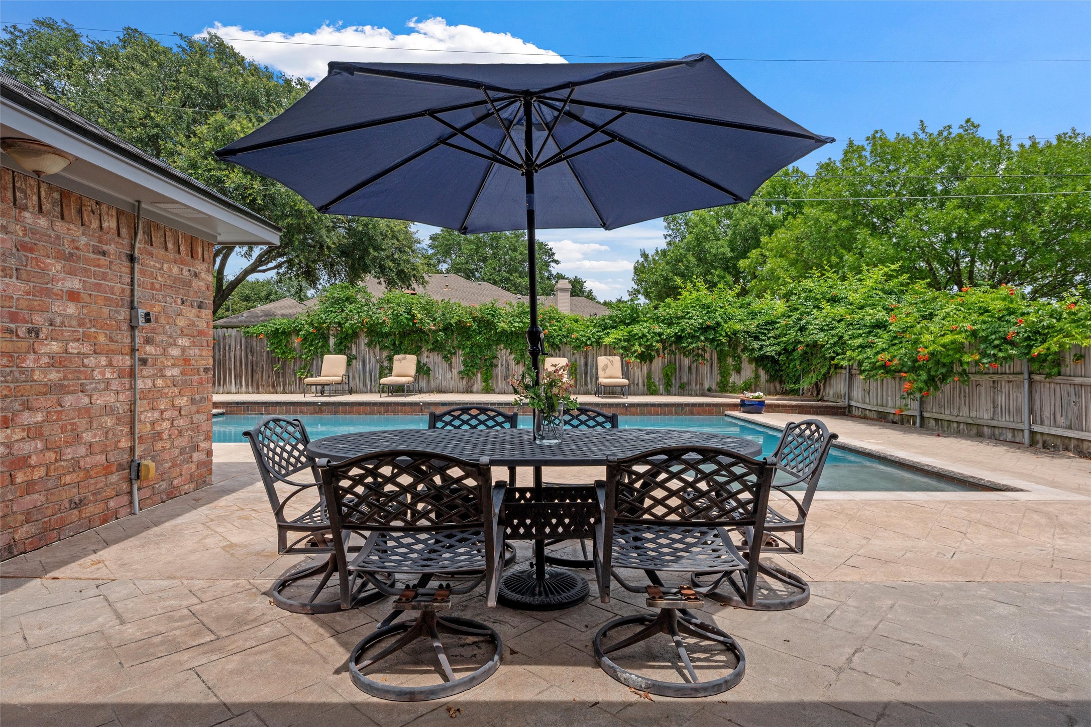 9406 Wildflower Drive Woodway TX 76712