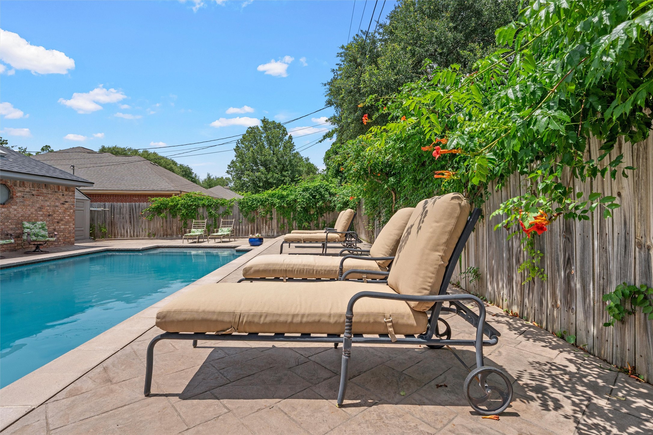 9406 Wildflower Drive Woodway TX 76712