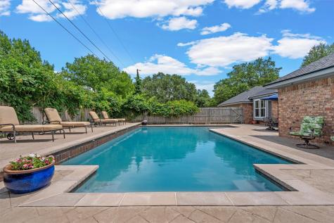 9406 Wildflower Drive Woodway TX 76712