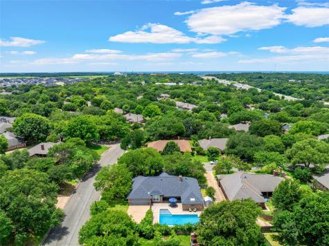 9406 Wildflower Drive Woodway TX 76712