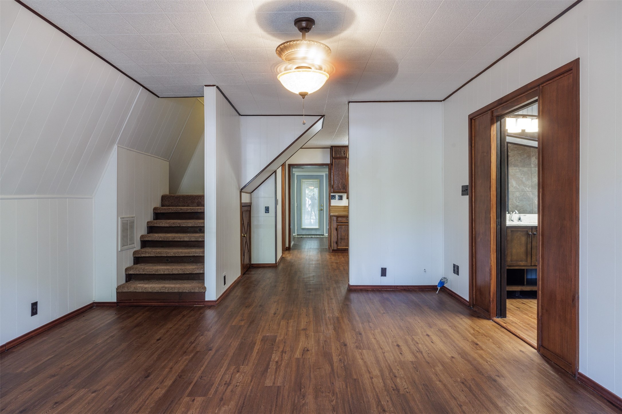 1921 Lone Eagle Drive West Tawakoni TX 75474