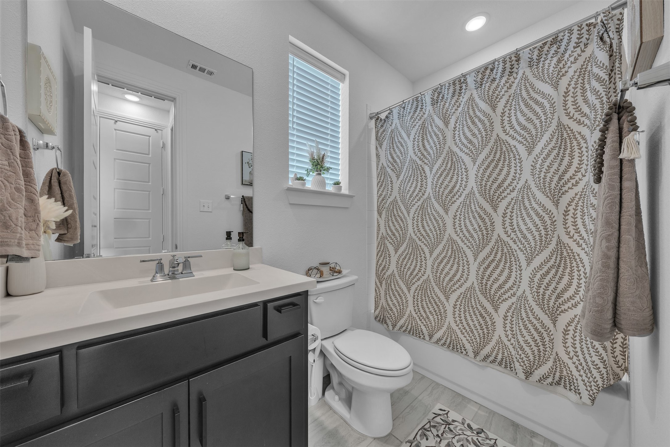 1016 Bolden Avenue Crowley TX 76036