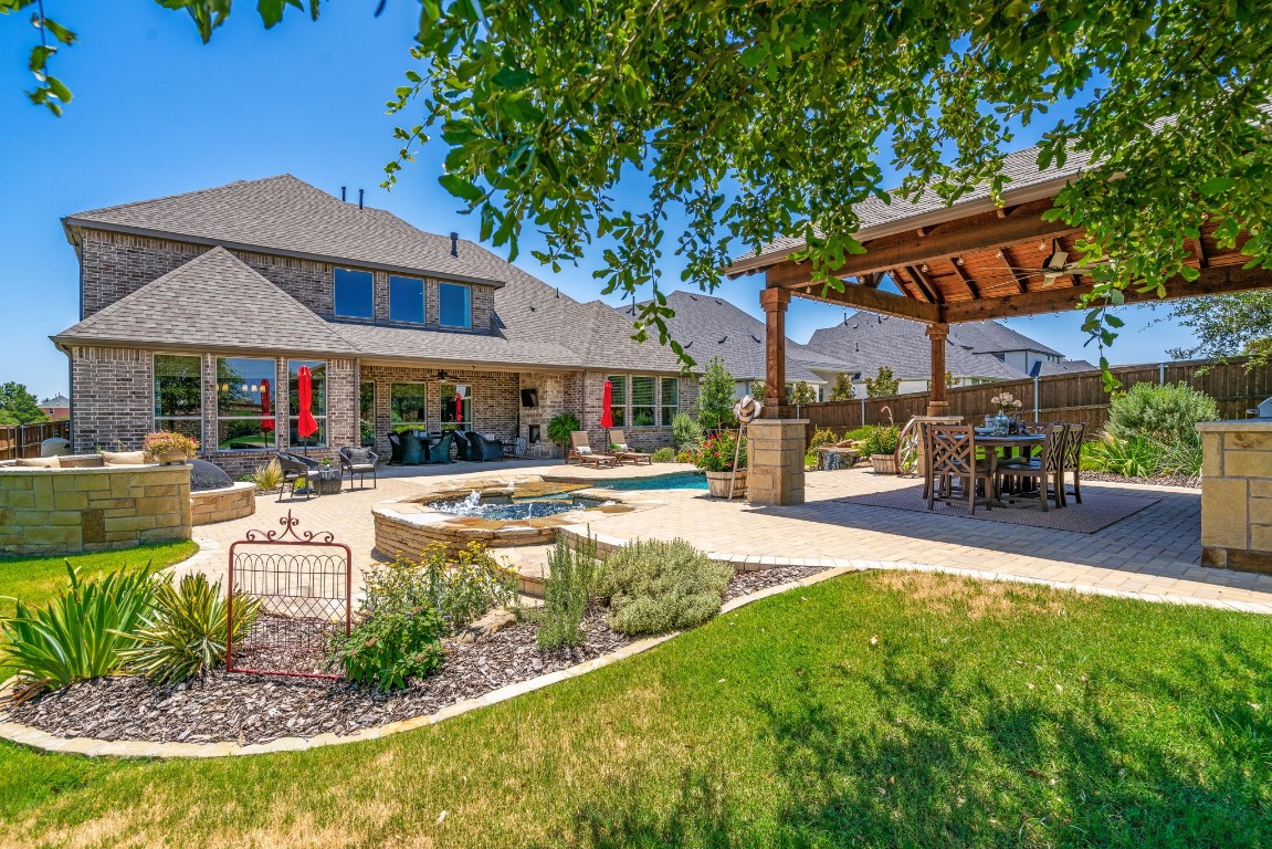 9145 Cordero Drive North Richland Hills TX 76182