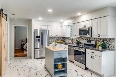2417 San Paula Avenue Dallas TX 75228