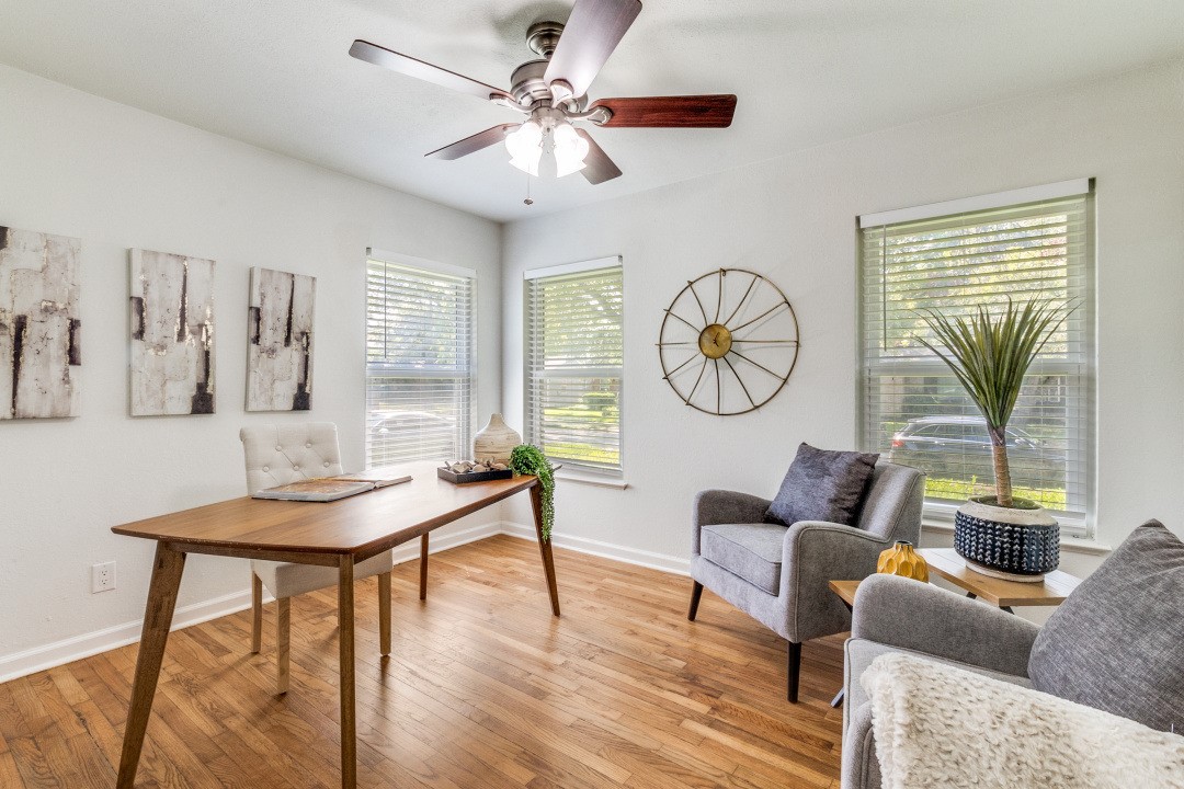 2417 San Paula Avenue Dallas TX 75228