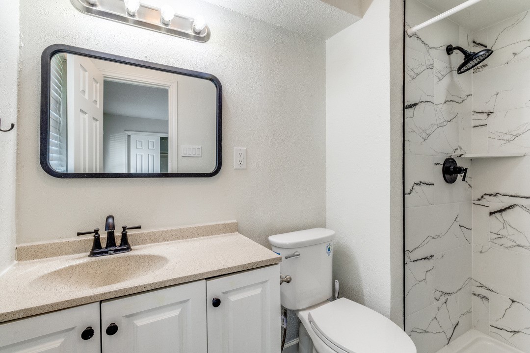 2417 San Paula Avenue Dallas TX 75228