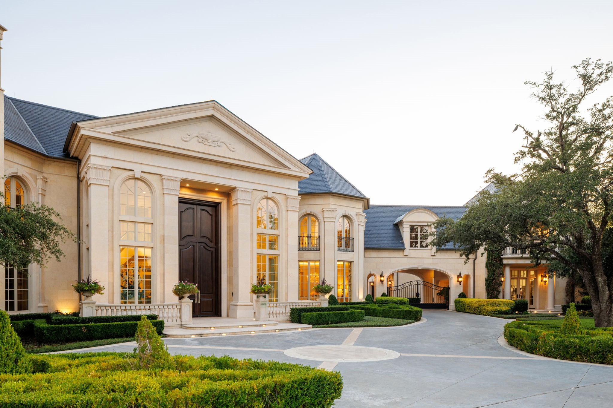 10617 Bridge Hollow Court Dallas TX 75229