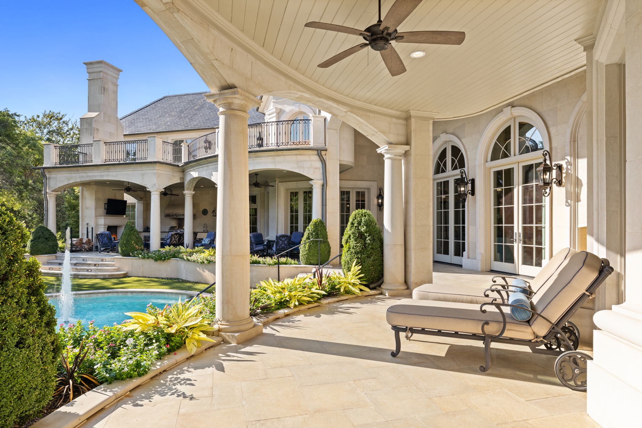 10617 Bridge Hollow Court Dallas TX 75229