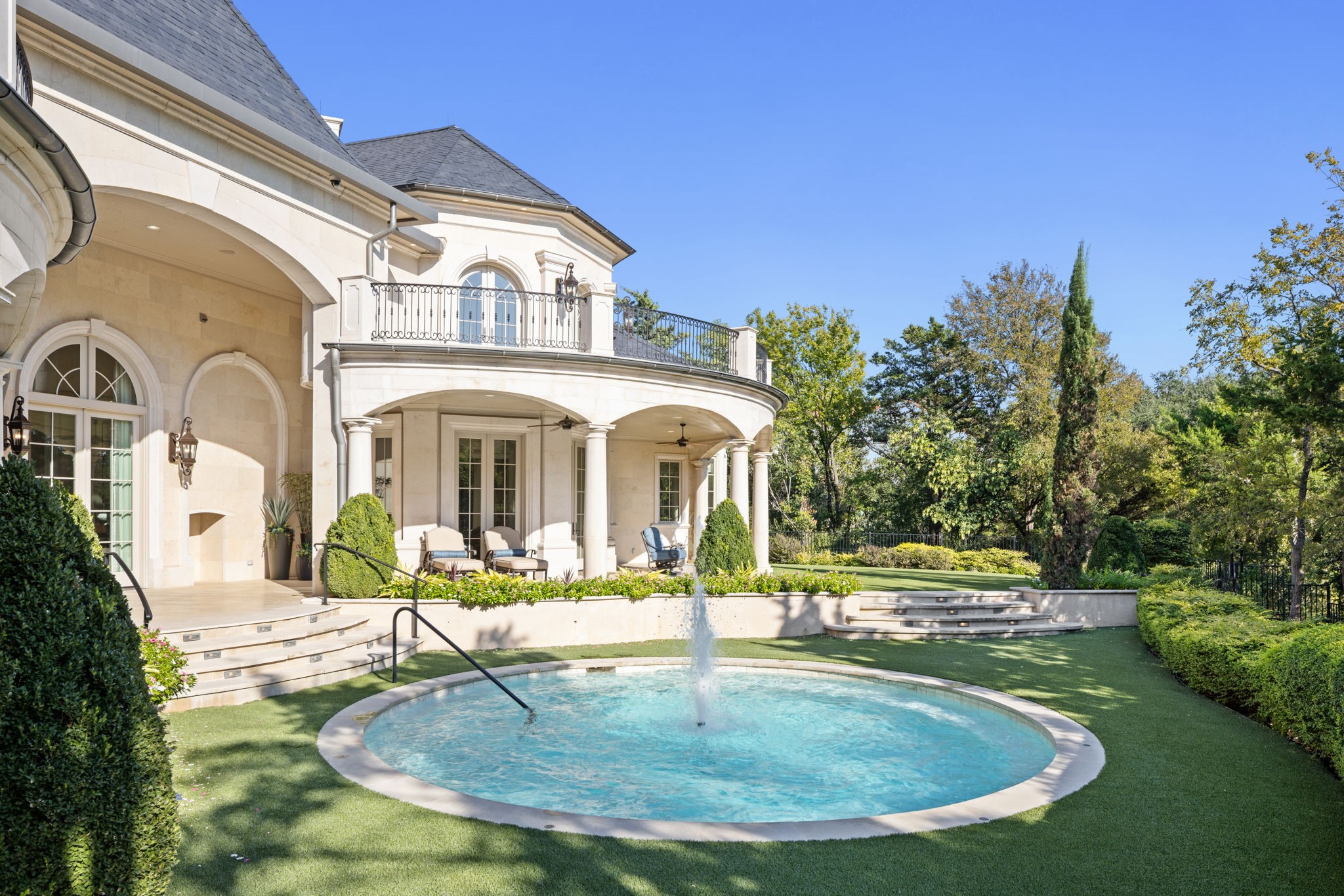10617 Bridge Hollow Court Dallas TX 75229