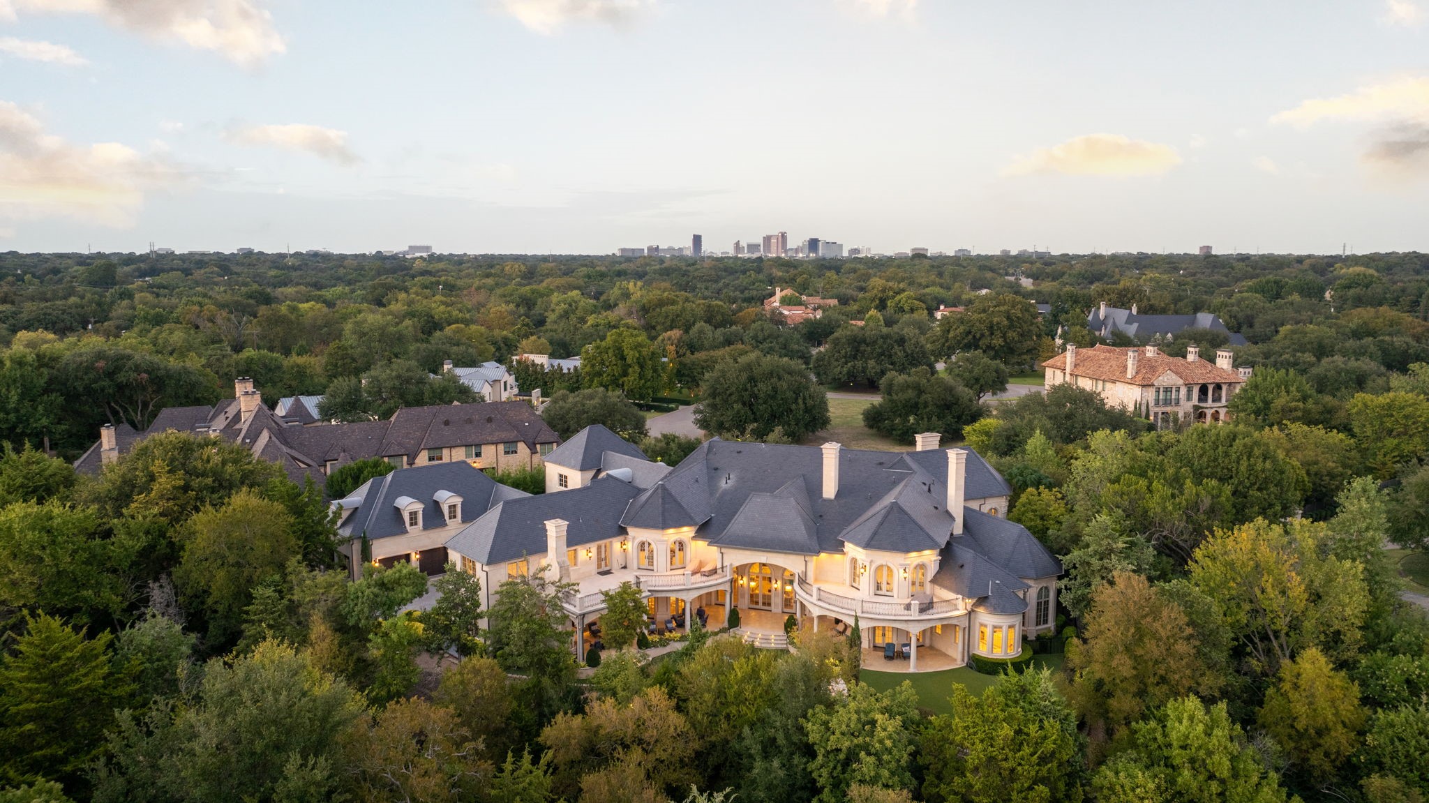 10617 Bridge Hollow Court Dallas TX 75229