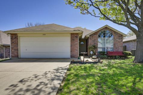 1303 Hidden Oaks Drive Mansfield TX 76063