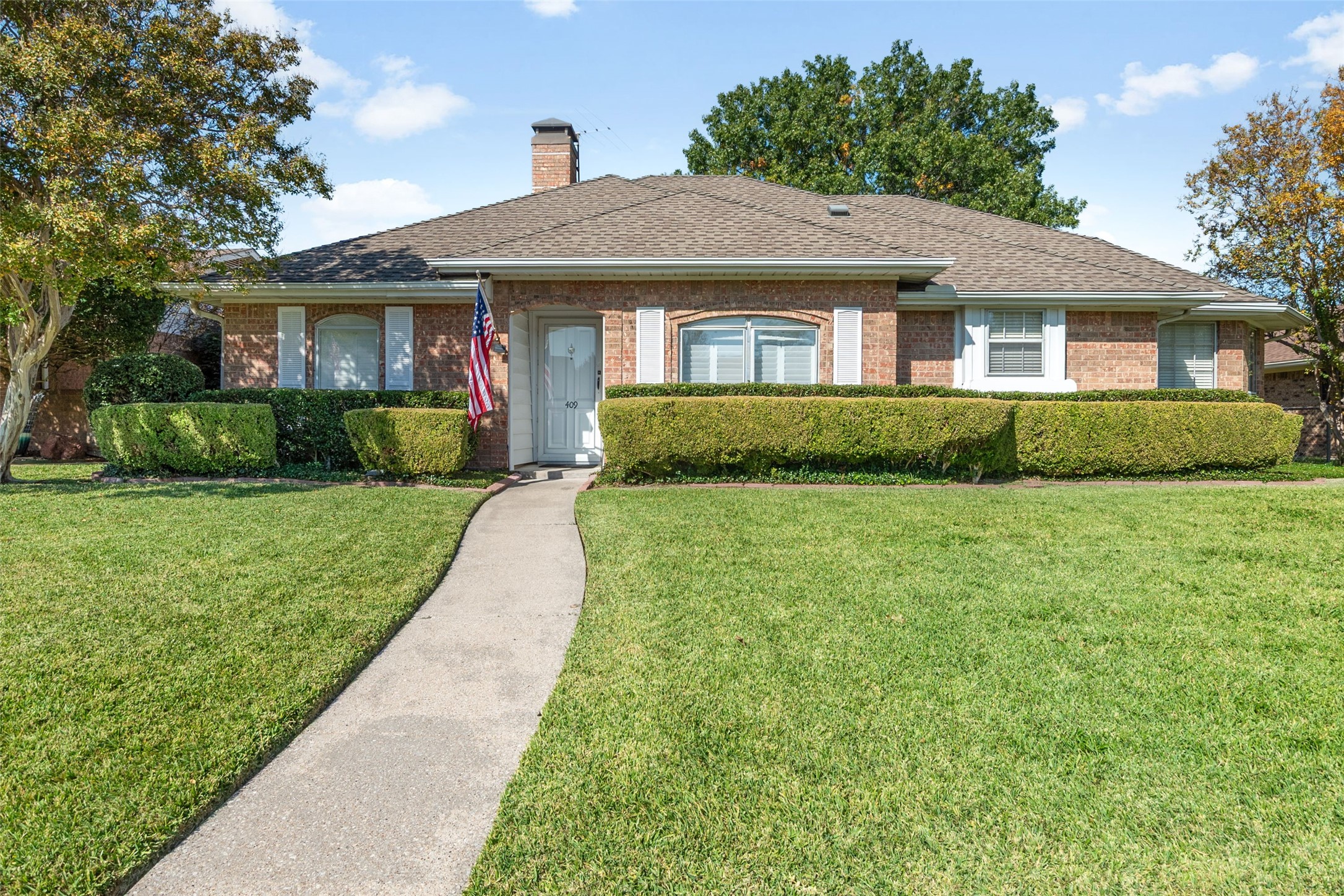 409 Doral Place Garland TX 75043
