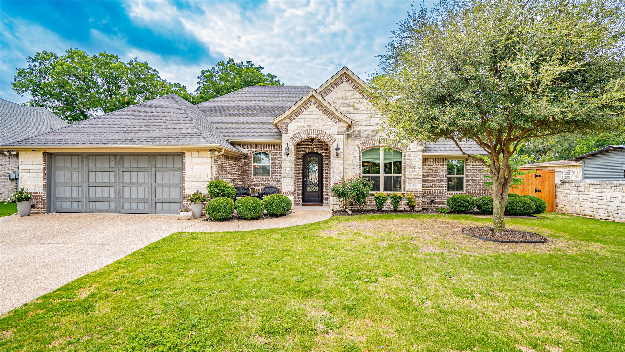 1302 Joshua Way Granbury TX 76048