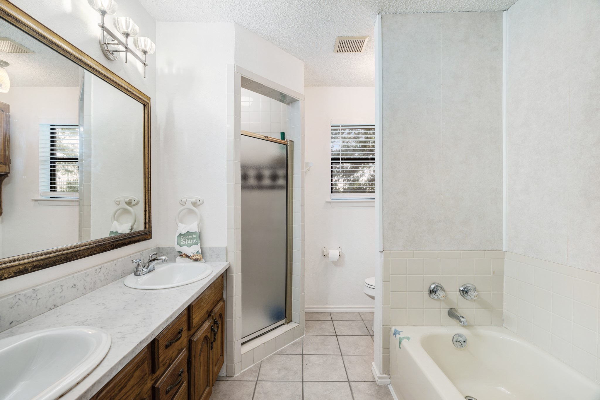 1050 35th Street NE Paris TX 75462