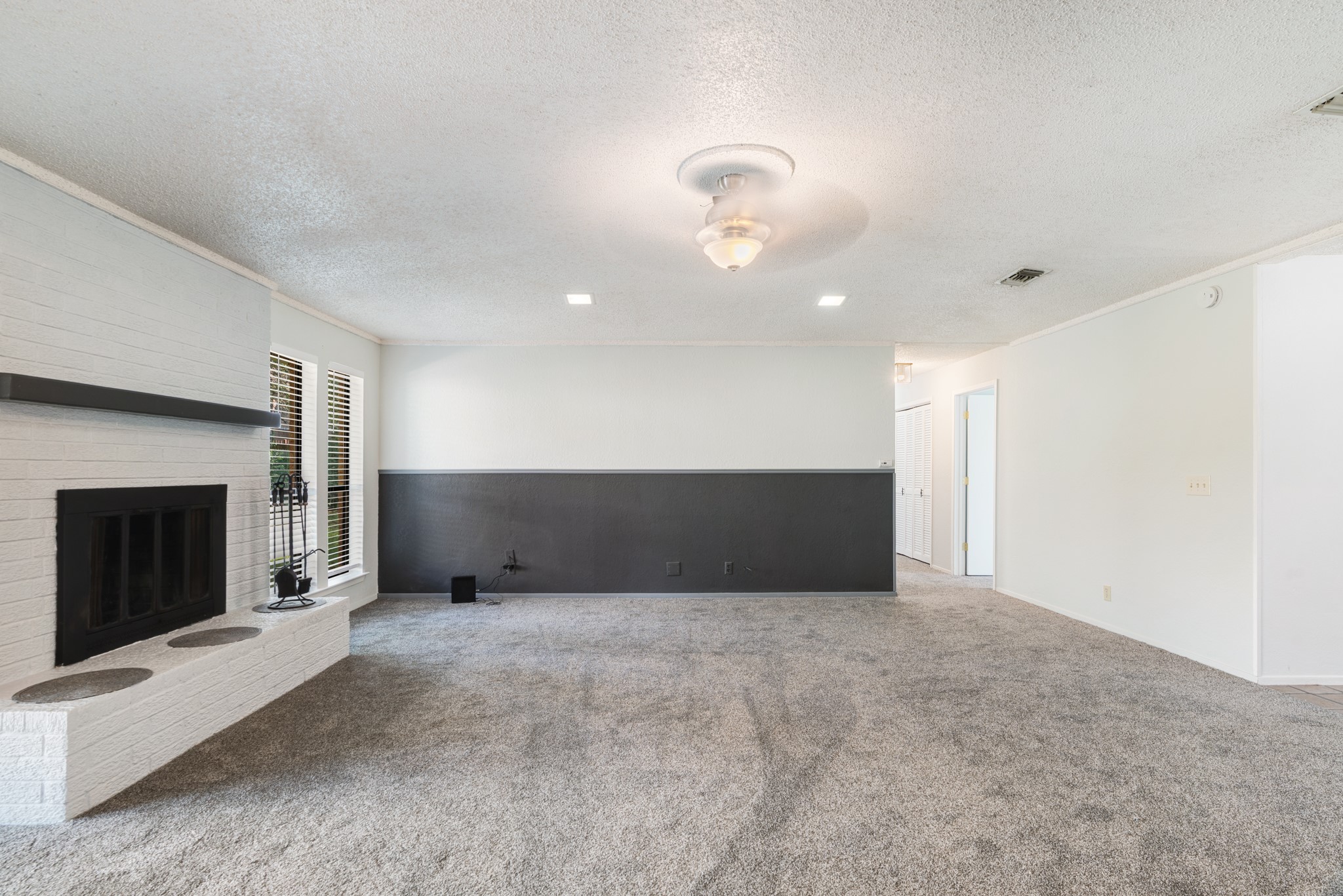 1050 35th Street NE Paris TX 75462