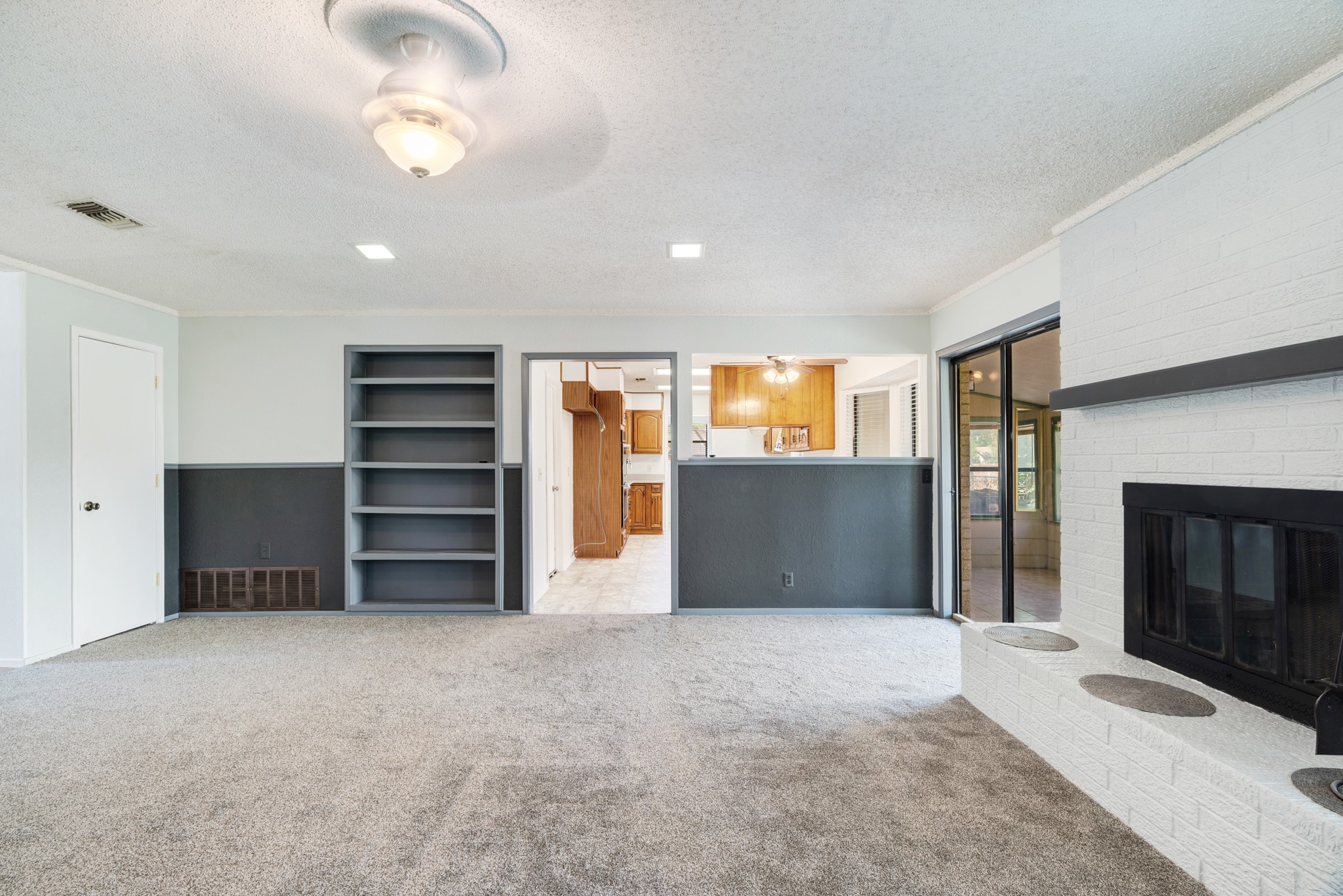 1050 35th Street NE Paris TX 75462
