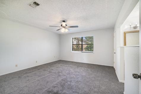 1050 35th Street NE Paris TX 75462