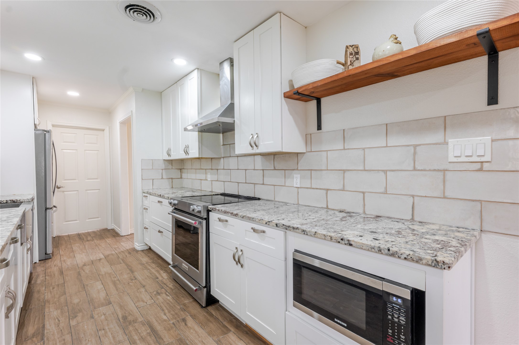 11839 High Meadow Drive Dallas TX 75234