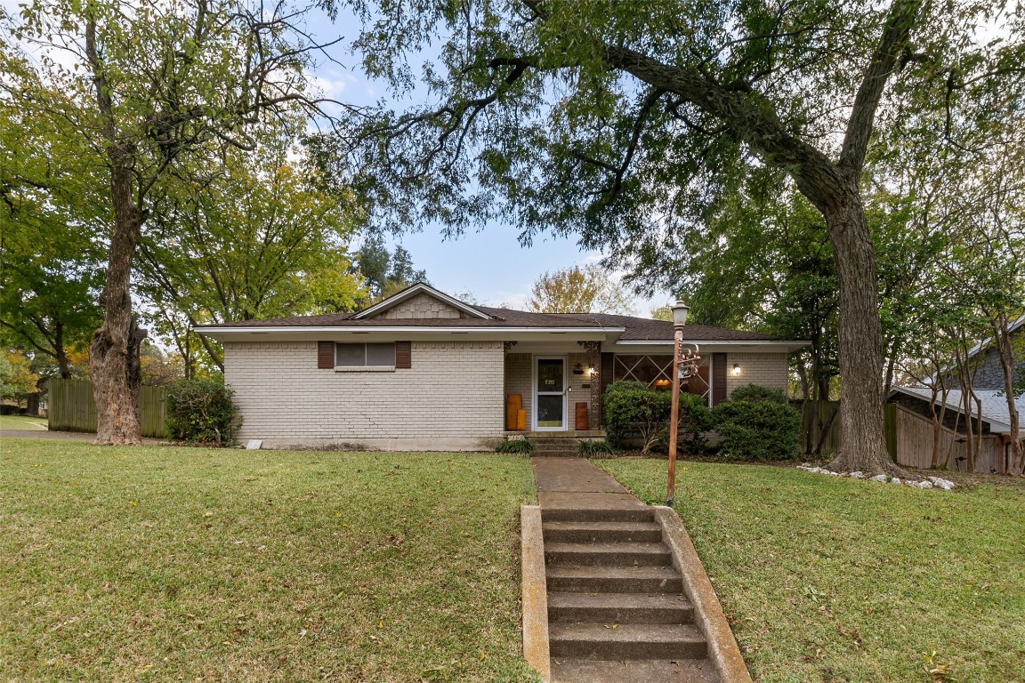 8350 Angier Way Dallas TX 75228
