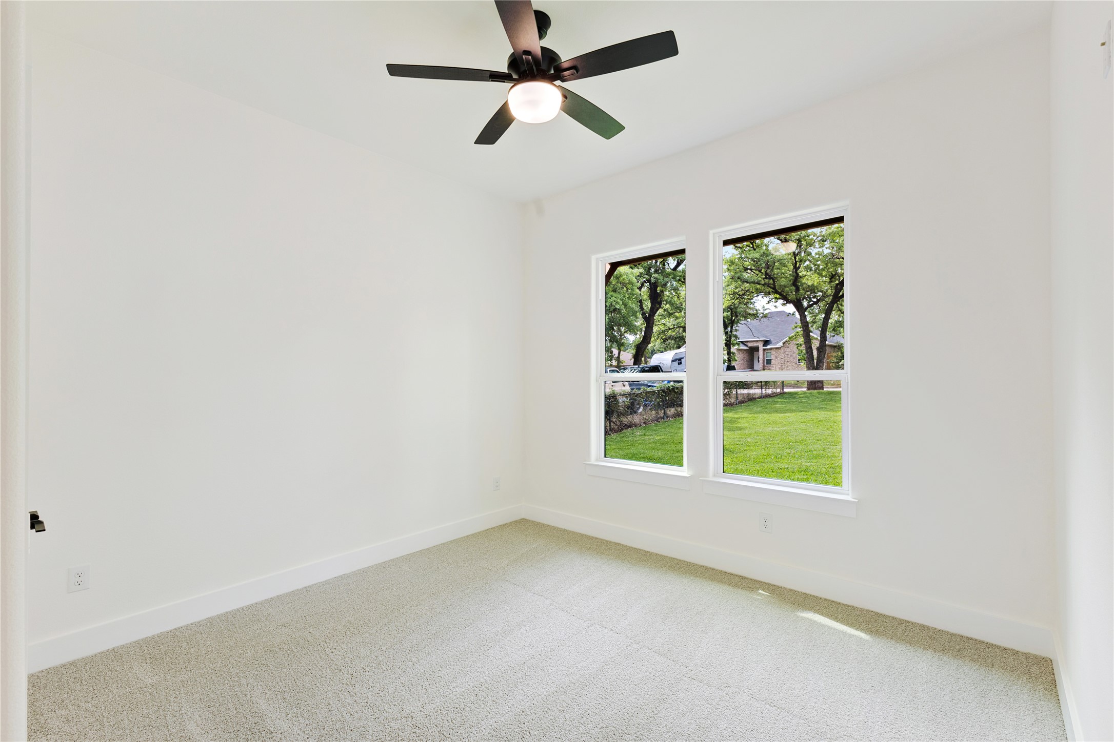 314 W Mistletoe Drive Kennedale TX 76060