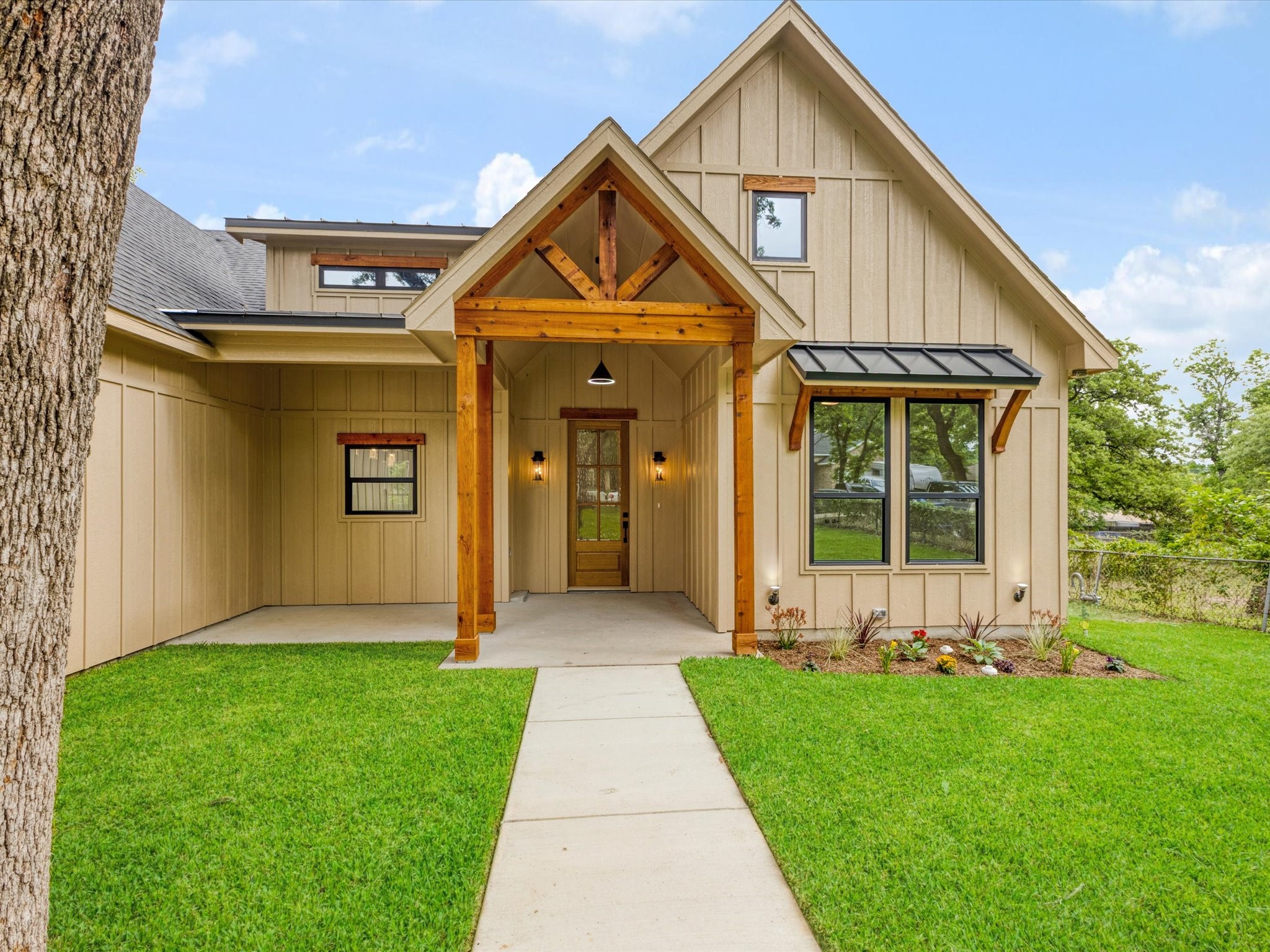314 W Mistletoe Drive Kennedale TX 76060