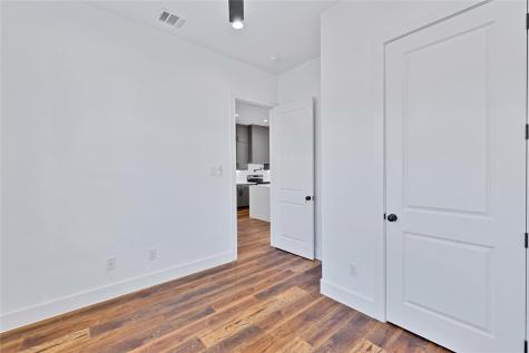 1206 Gannon Lane Desoto TX 75115