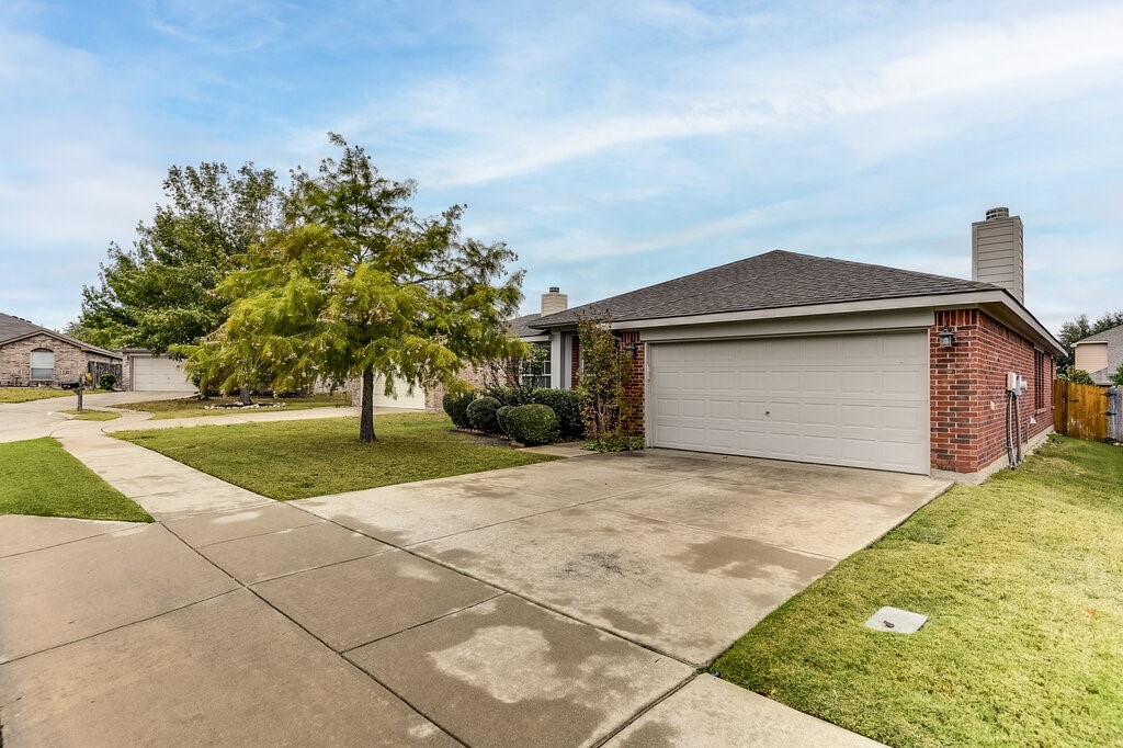 9224 Monument Court Fort Worth TX 76244