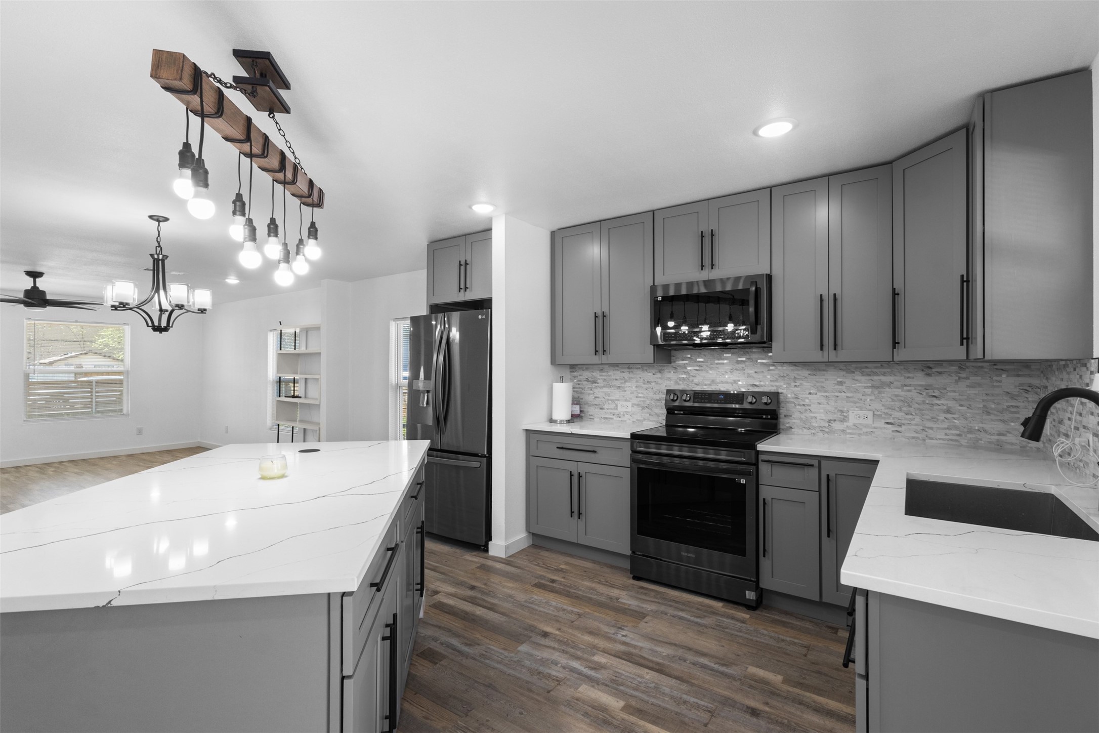 1024 Greenlee Street Denton TX 76201