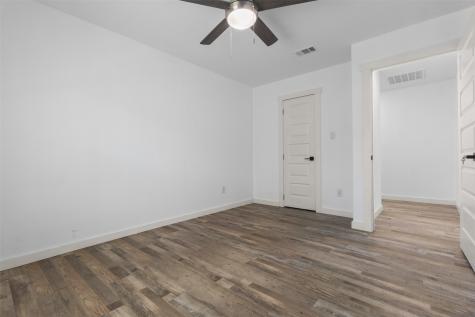 1024 Greenlee Street Denton TX 76201