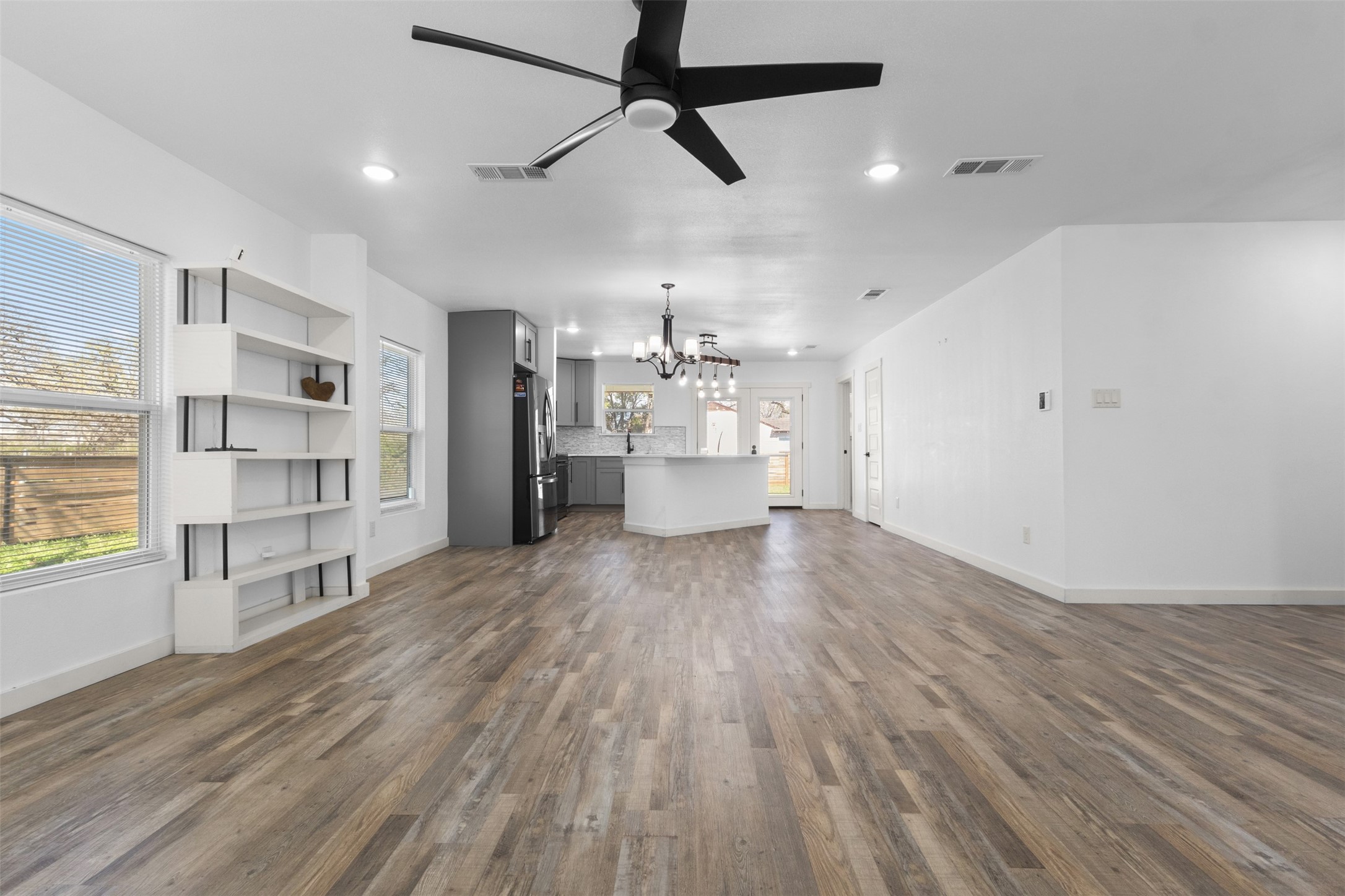1024 Greenlee Street Denton TX 76201
