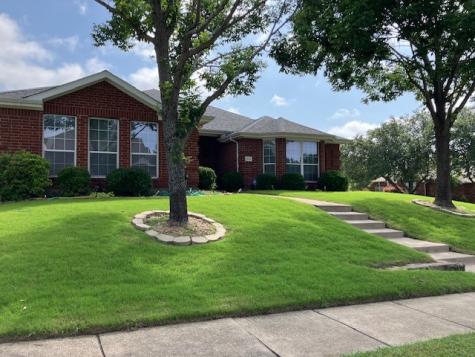 3021 Sagebrush Drive Mesquite TX 75181