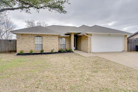 6704 Lampe Court Watauga TX 76148