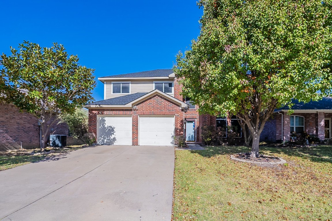 2716 Scarborough Drive Grand Prairie TX 75052