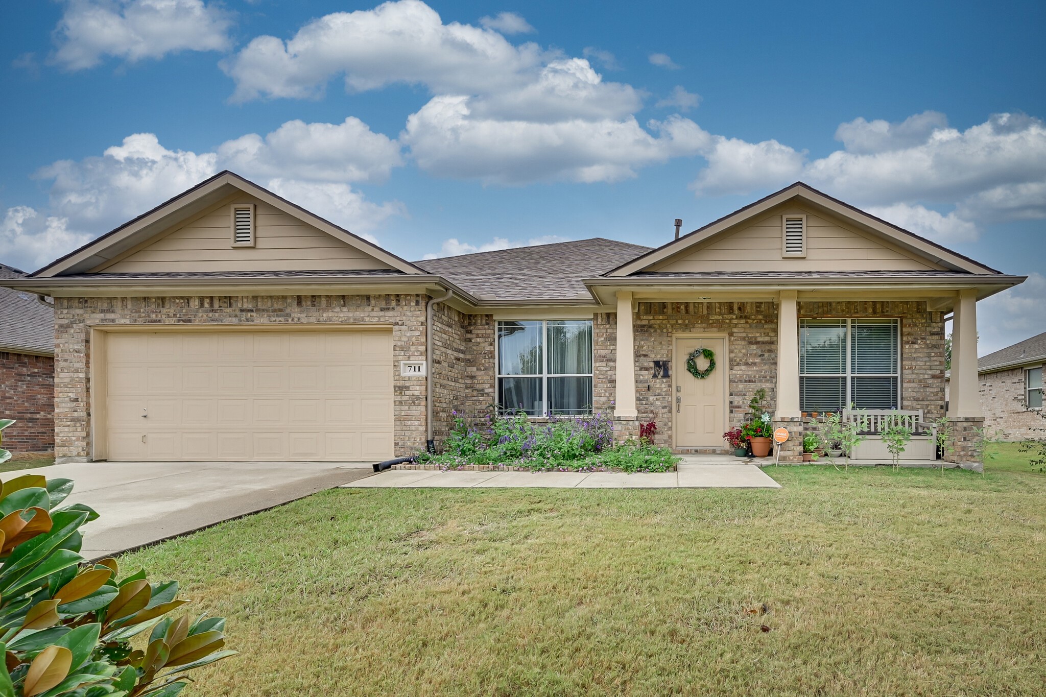 711 Bowie Lane Mansfield TX 76063