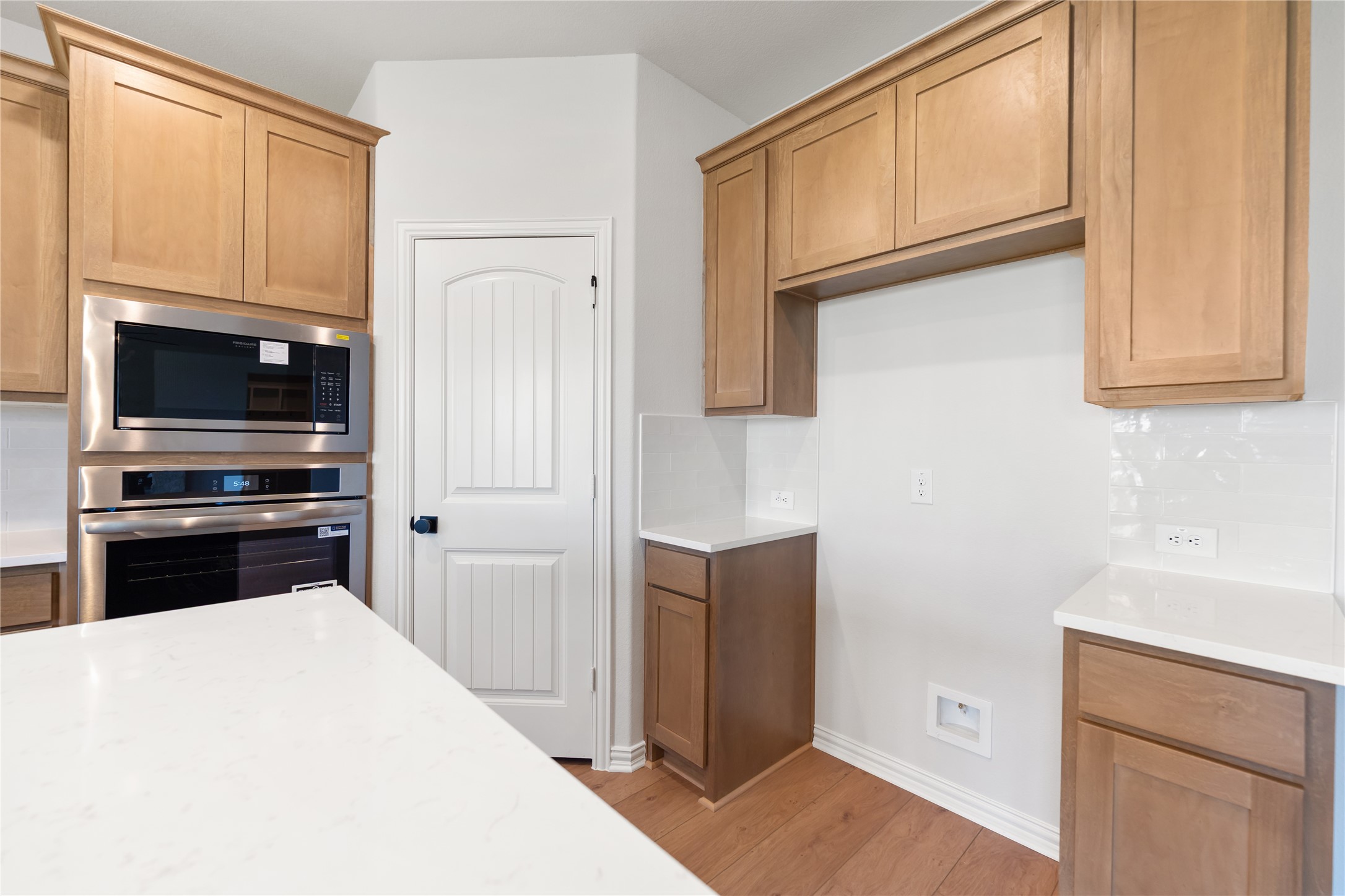 30 Roosevelt Lane Valley View TX 76272