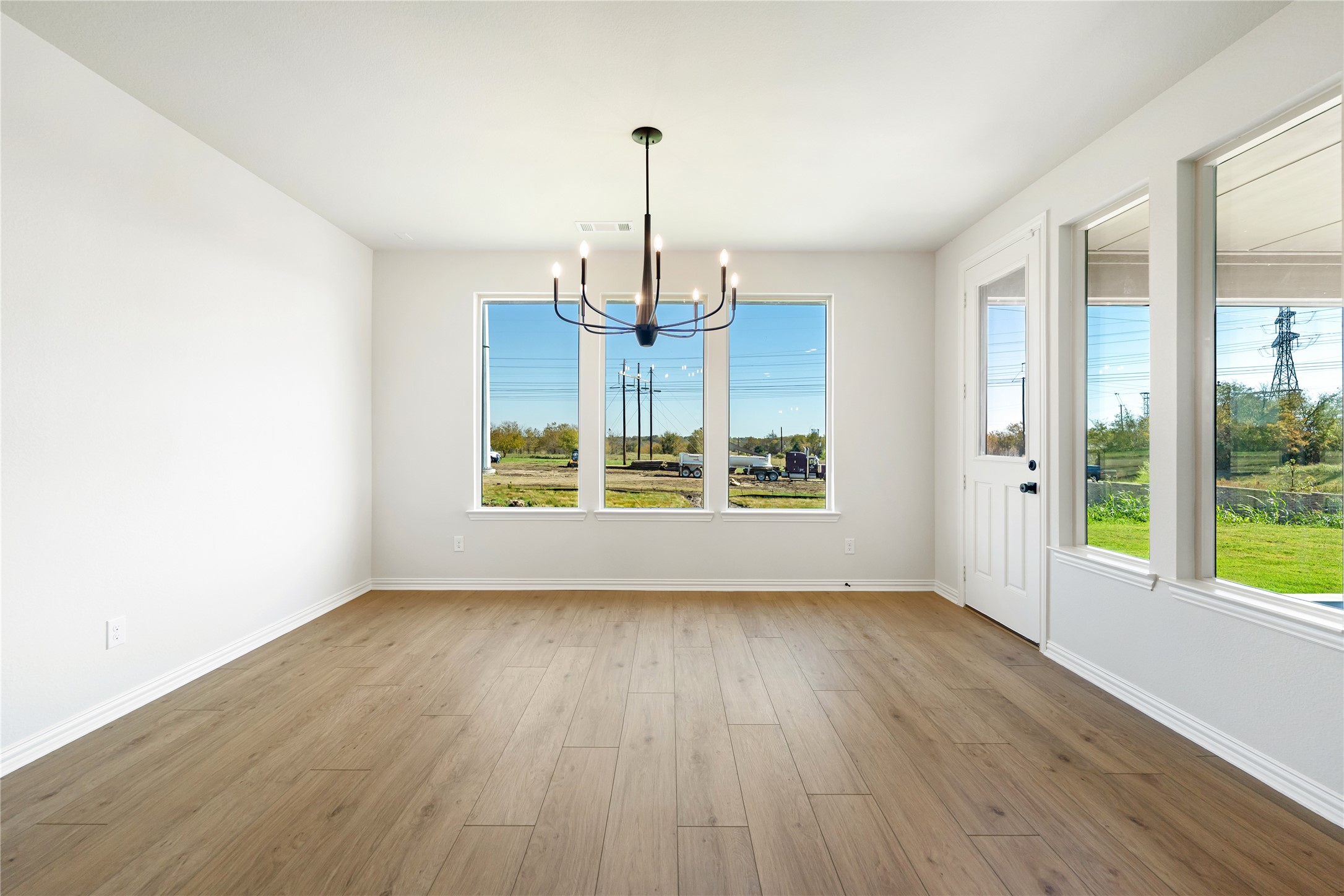 30 Roosevelt Lane Valley View TX 76272