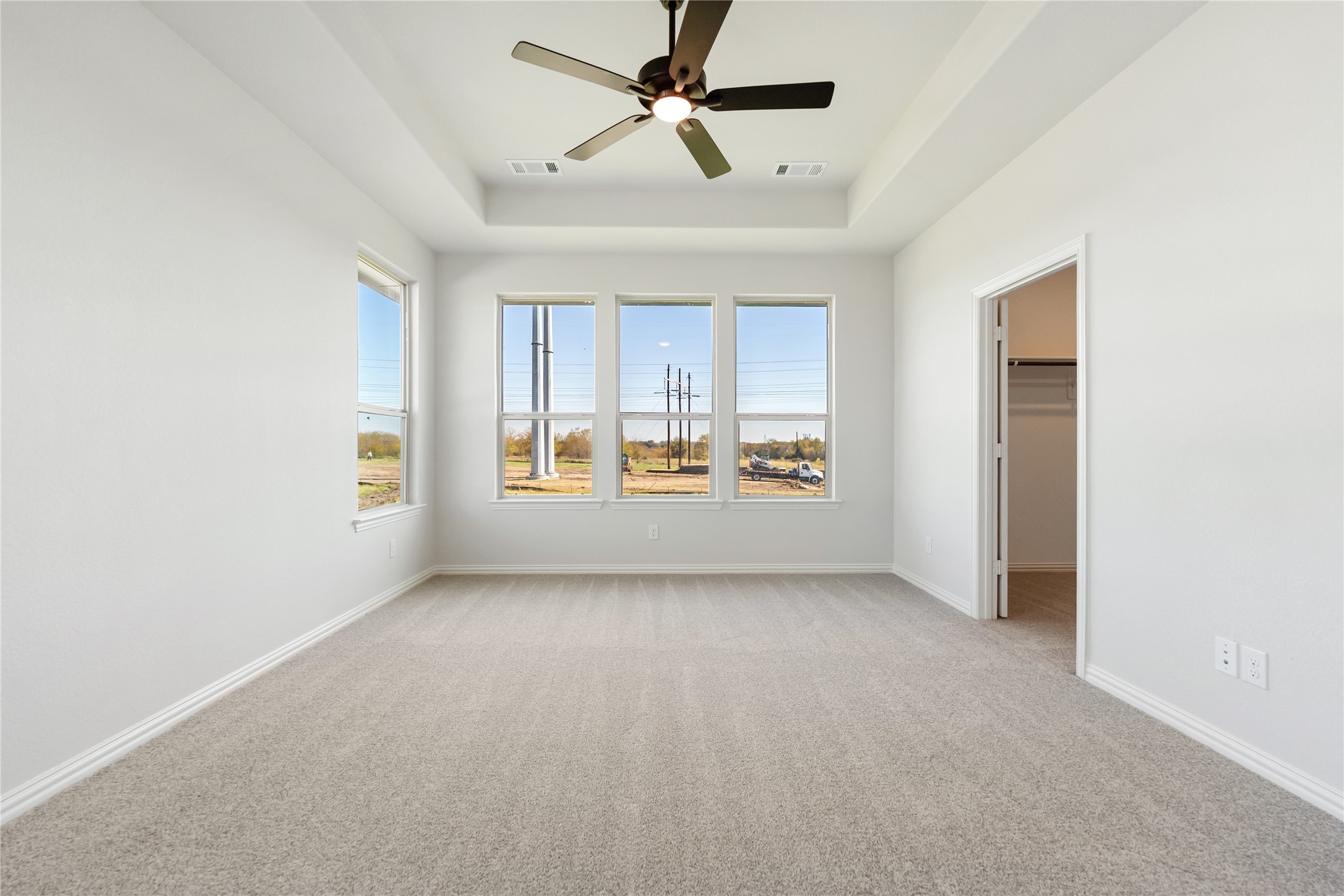 30 Roosevelt Lane Valley View TX 76272