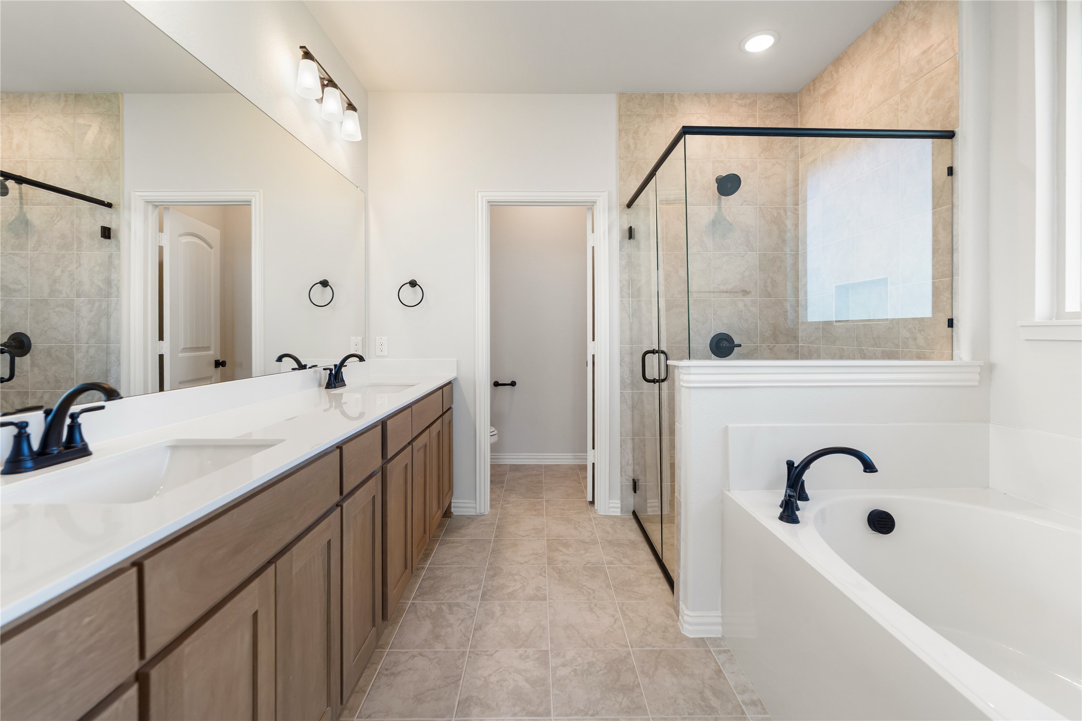 30 Roosevelt Lane Valley View TX 76272