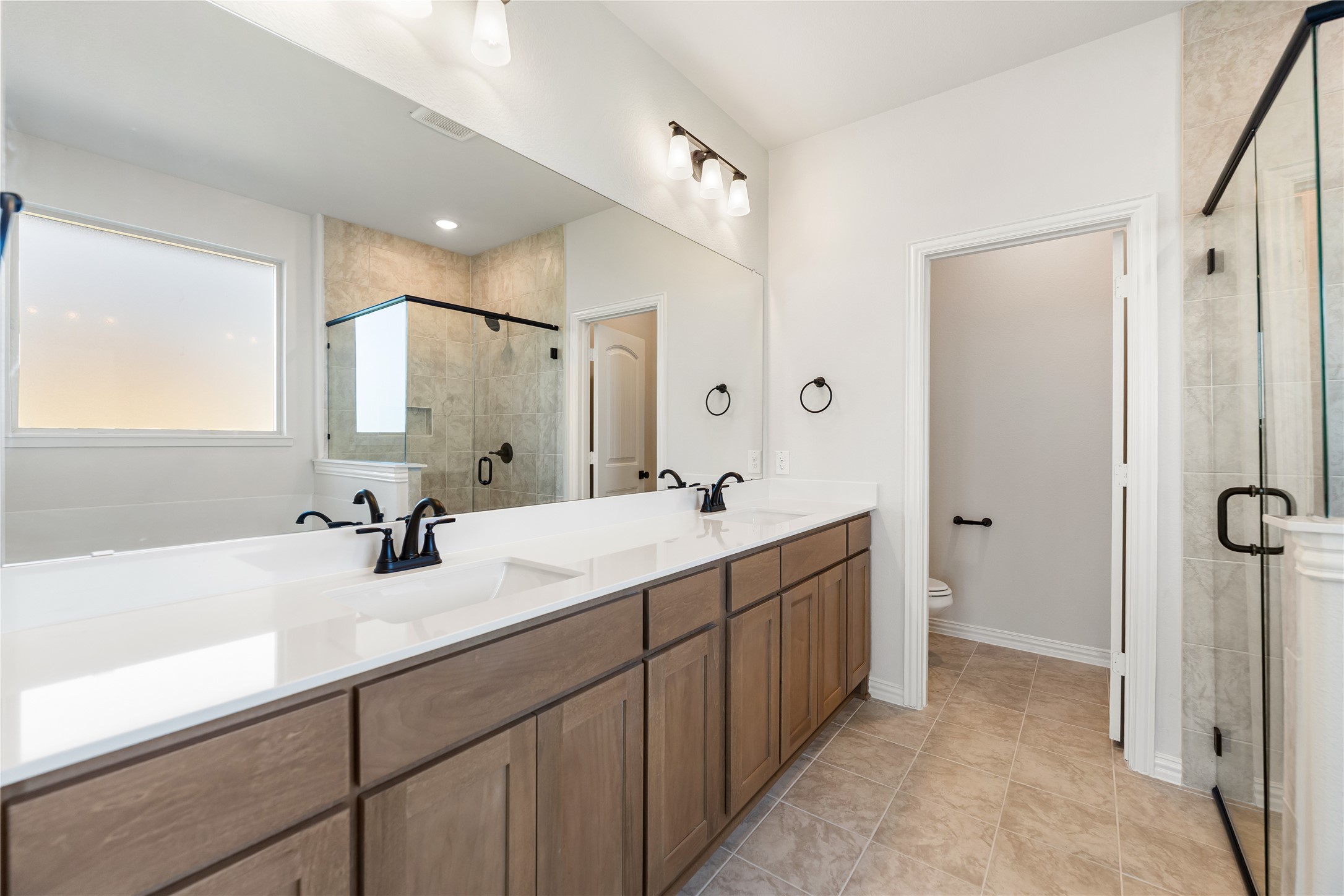 30 Roosevelt Lane Valley View TX 76272