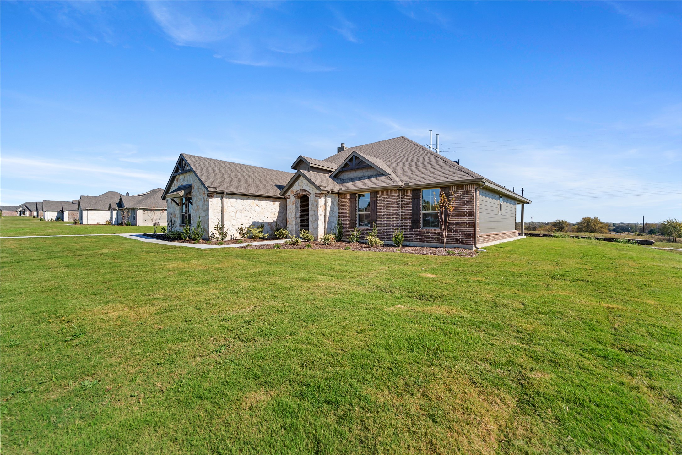 30 Roosevelt Lane Valley View TX 76272