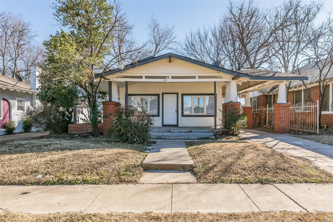912 Marion Avenue Fort Worth TX 76104