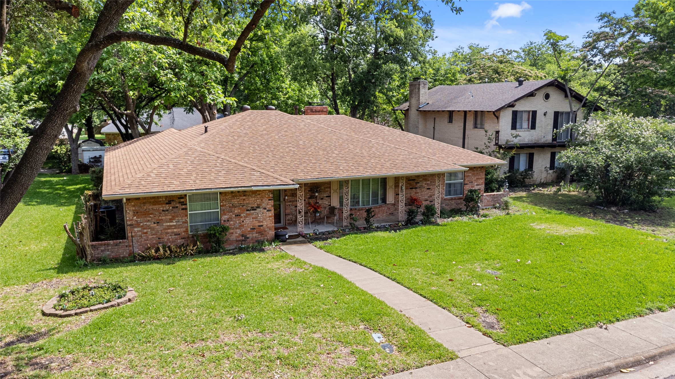 1209 Hanna Circle Desoto TX 75115